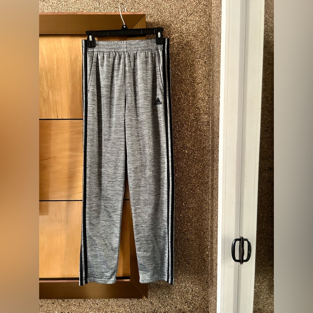 Adidas boys straight leg gray sweatpants with logo